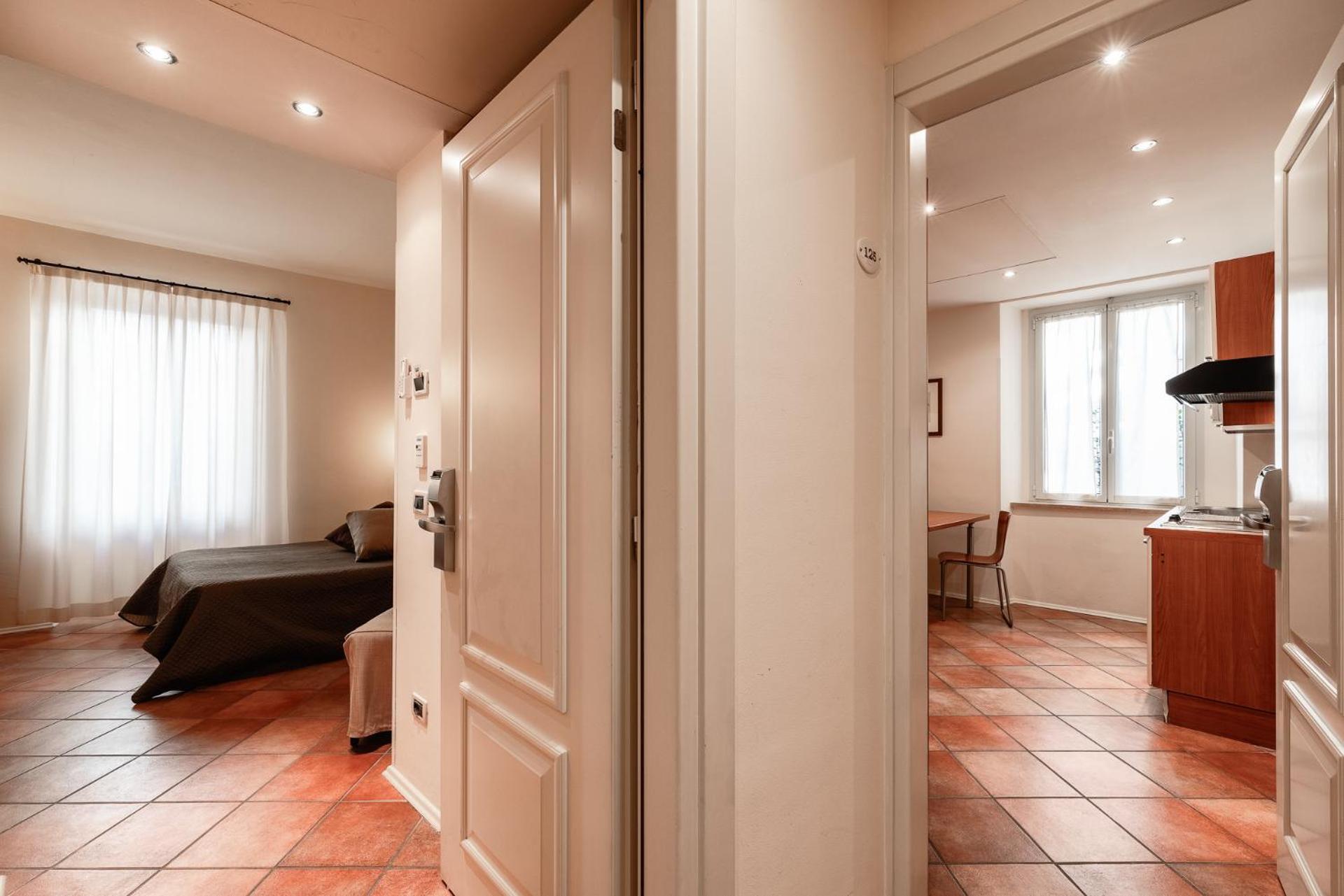 Residence Villa Firenze アラッシオ エクステリア 写真
