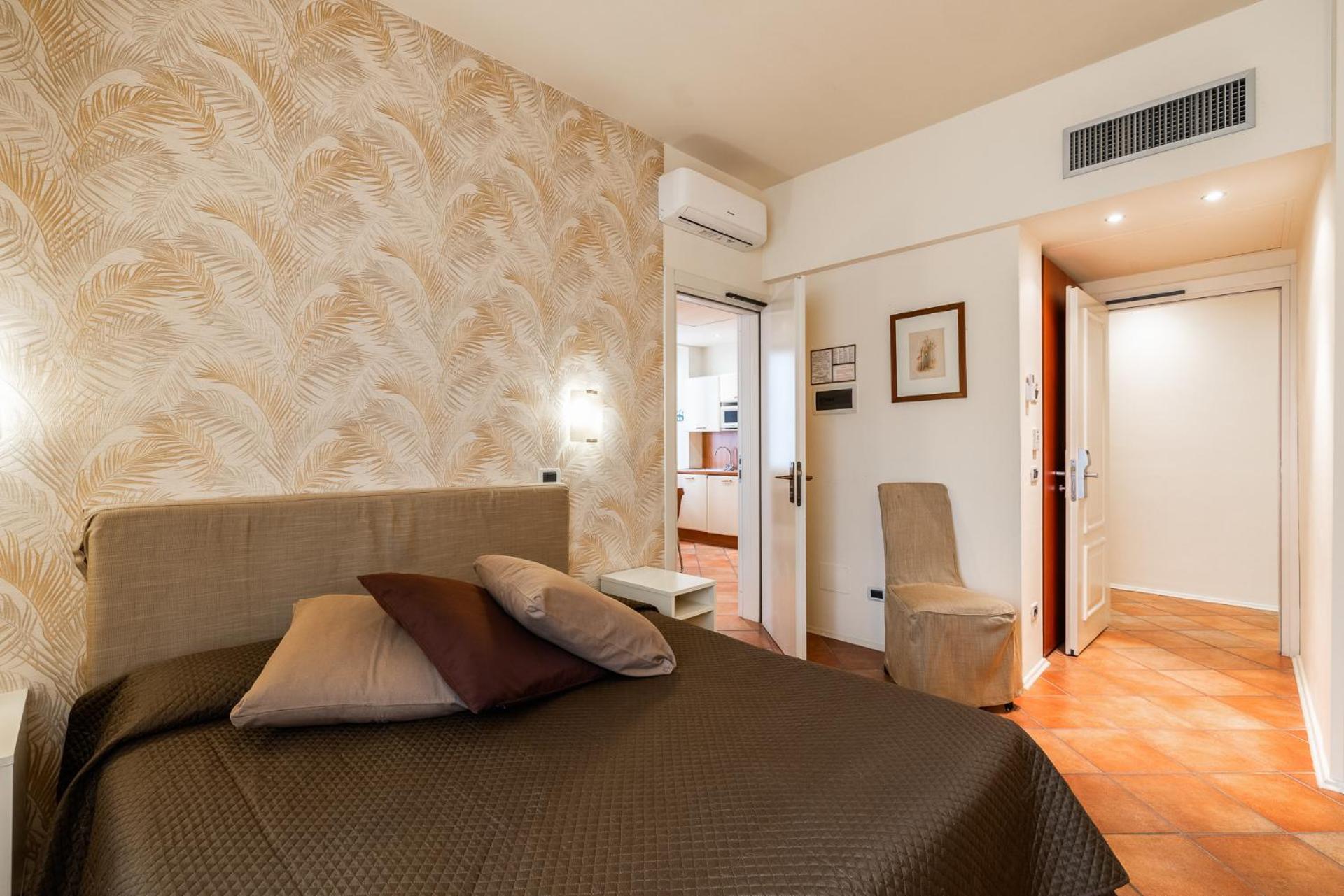 Residence Villa Firenze アラッシオ エクステリア 写真