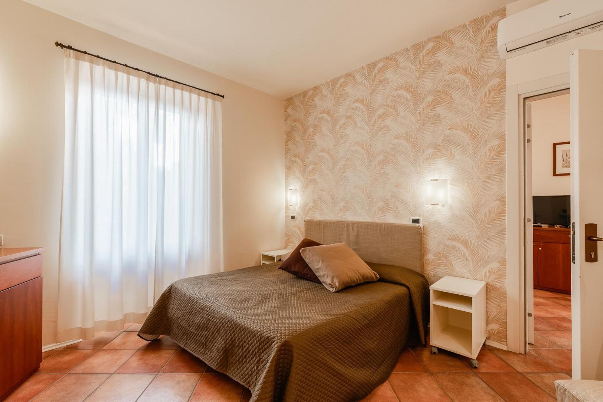 Residence Villa Firenze アラッシオ エクステリア 写真